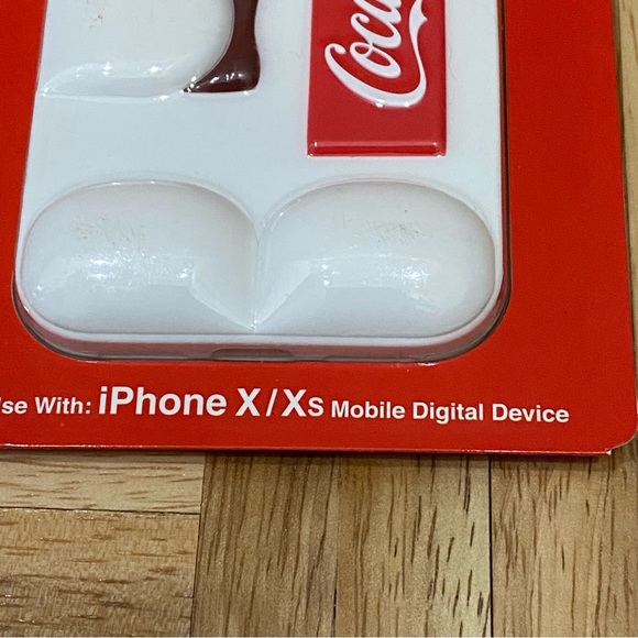 Coca Cola COKE Polar Bear iPhone Case for iPhone X/XS NEW - Picture 5 of 8
